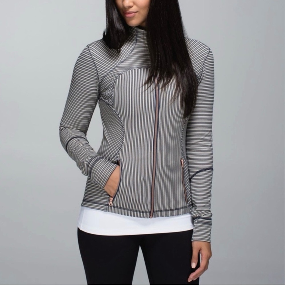 Lululemon Form II Ink Well Majave Tan Blue Stripe Zip Jacket